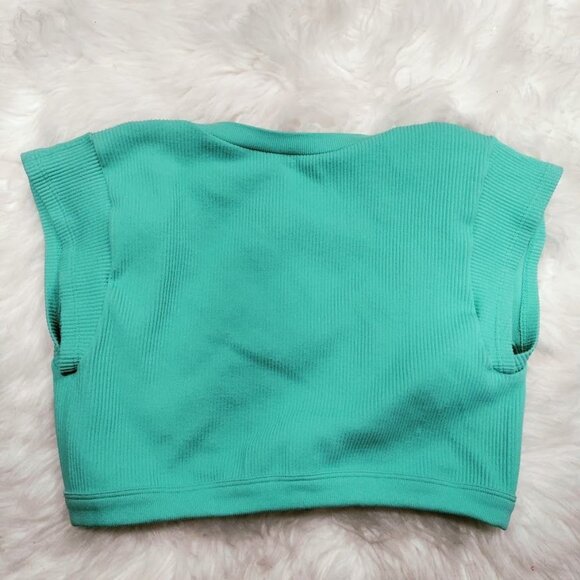 NWOT Urban Outfitters Out From Under Go For Gold Seamless Tie-Front Top Size M - Picture 3 of 10